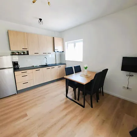 Apartment M&m Grebastica